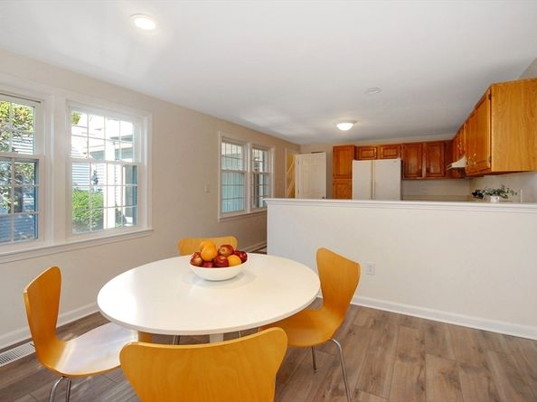 12 Mitchell Grant Way 12, Bedford MA 01730