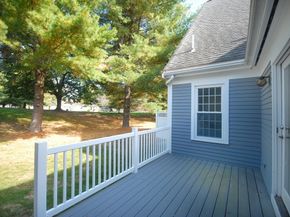 12 Mitchell Grant Way 12, Bedford MA 01730