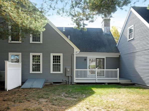 12 Mitchell Grant Way 12, Bedford MA 01730
