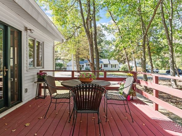 44 Hamlin St, Lunenburg MA 01462