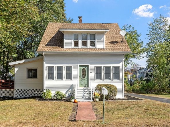 44 Hamlin St, Lunenburg MA 01462