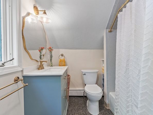 44 Hamlin St, Lunenburg MA 01462