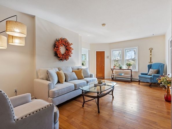 44 Hamlin St, Lunenburg MA 01462