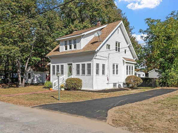 44 Hamlin St, Lunenburg MA 01462