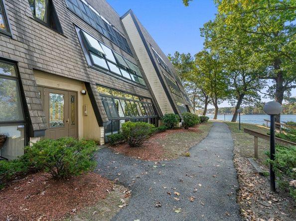 19 Eaglehead Terrace 2, Shrewsbury MA 01545