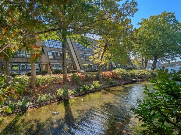 19 Eaglehead Terrace 2, Shrewsbury MA 01545