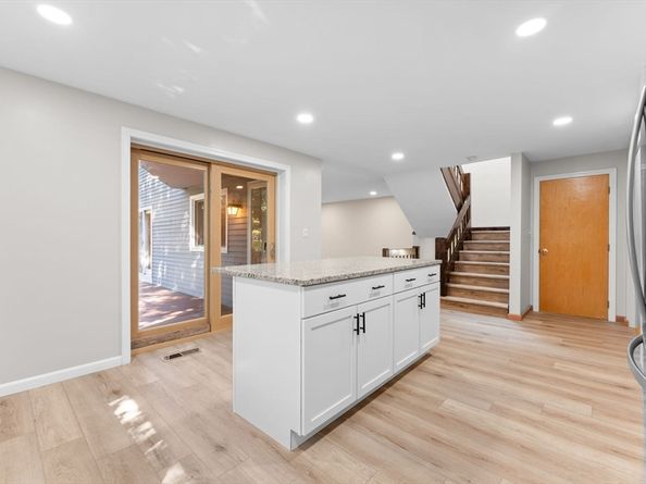 7 Hibernia Ln 7, Salem MA 01970