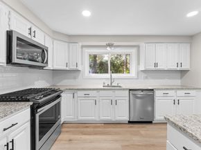 7 Hibernia Ln 7, Salem MA 01970