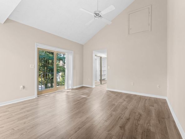 7 Hibernia Ln 7, Salem MA 01970