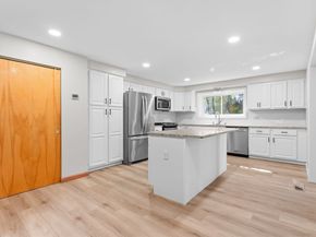 7 Hibernia Ln 7, Salem MA 01970