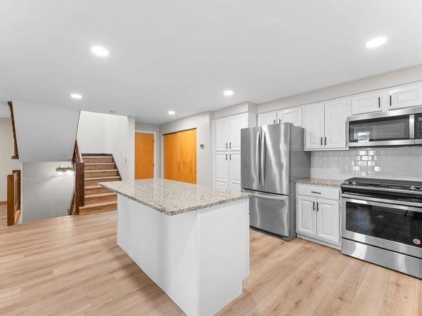 7 Hibernia Ln 7, Salem MA 01970
