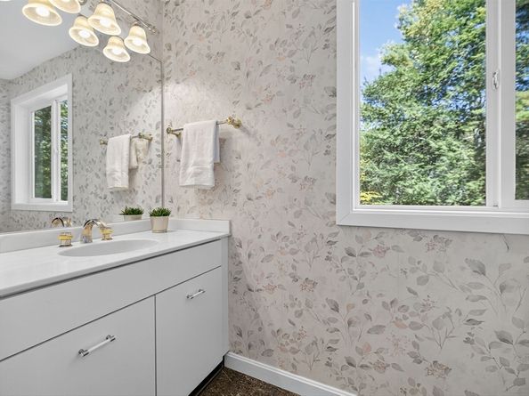 7 Shaw Drive, Wayland MA 01778