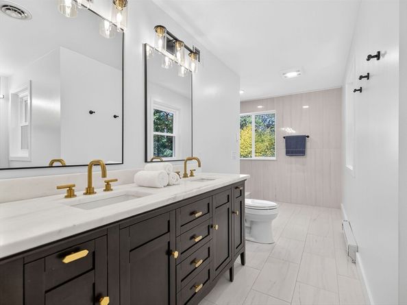 7 Shaw Drive, Wayland MA 01778