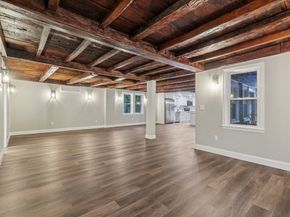 1 Rounseville Rd, Rochester MA 02770