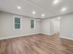 1 Rounseville Rd, Rochester MA 02770