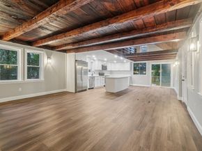 1 Rounseville Rd, Rochester MA 02770