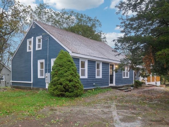 1 Rounseville Rd, Rochester MA 02770