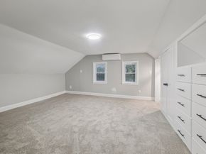 1 Rounseville Rd, Rochester MA 02770