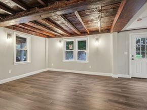 1 Rounseville Rd, Rochester MA 02770