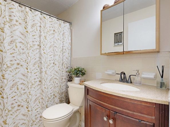 180 Main Street A15, Bridgewater MA 02324