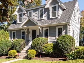 29 Birch Hill Rd, Melrose MA 02176