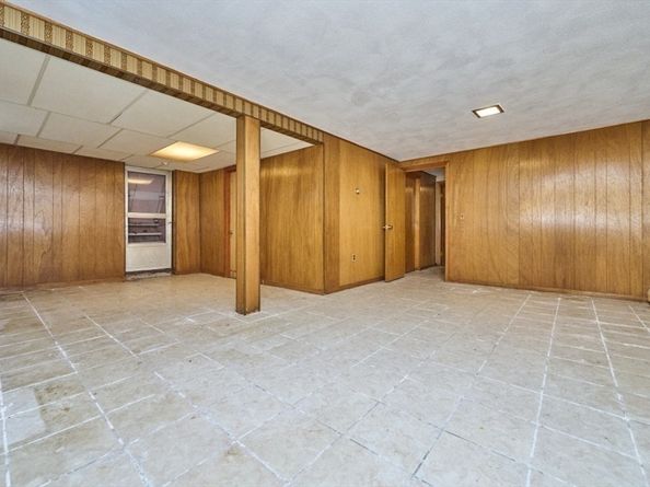 18 Gardner Ave., Woburn MA 01801