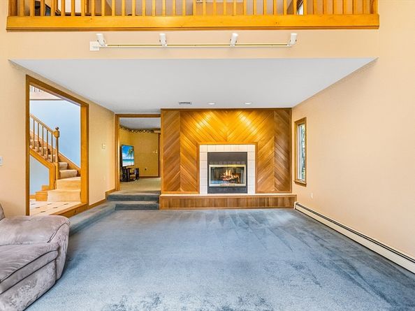 417 Birchbark Dr, Hanson MA 02341