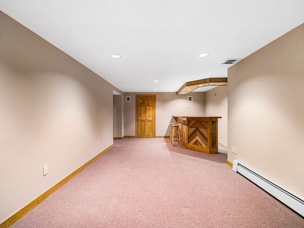 417 Birchbark Dr, Hanson MA 02341
