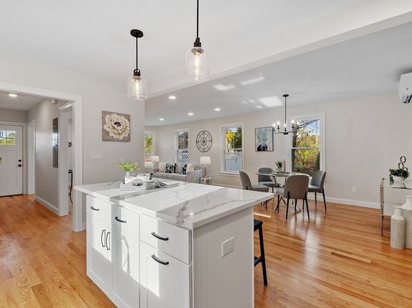 94 Princeton Street 1, Chelmsford MA 01863