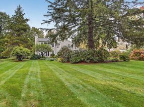 10 Nickerson Rd, Bedford MA 01730