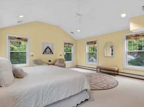 10 Nickerson Rd, Bedford MA 01730
