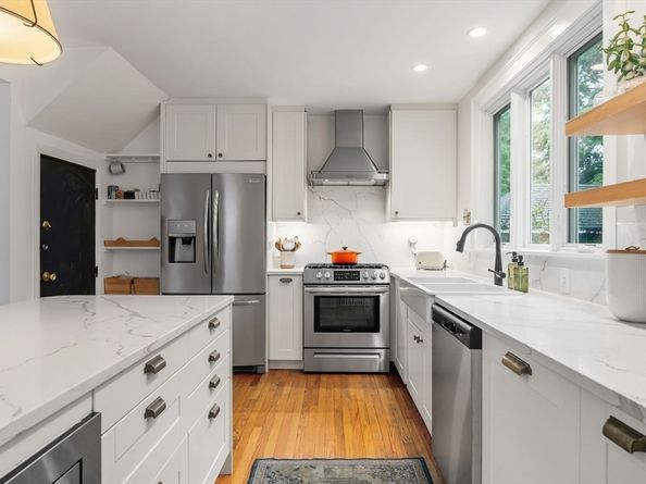 70 Horace Rd, Belmont MA 02478