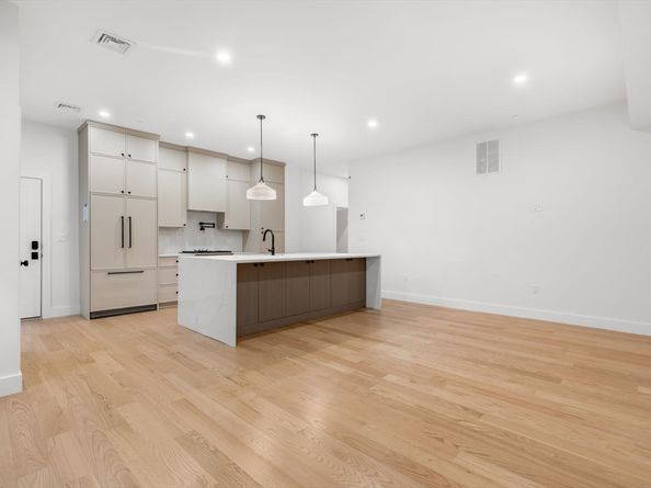 33 Pearl St. 1, Boston MA 02125