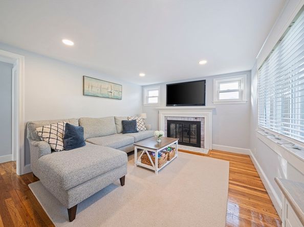 69 Great Hill Rd, Weymouth MA 02191