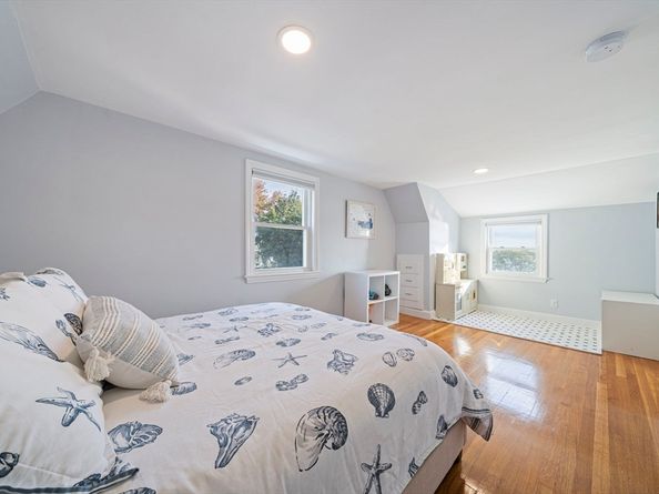 69 Great Hill Rd, Weymouth MA 02191