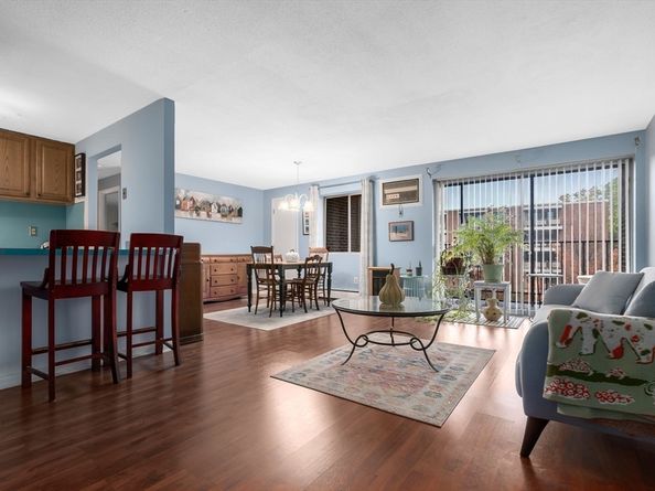 64 Main St 41B, Stoneham MA 02180