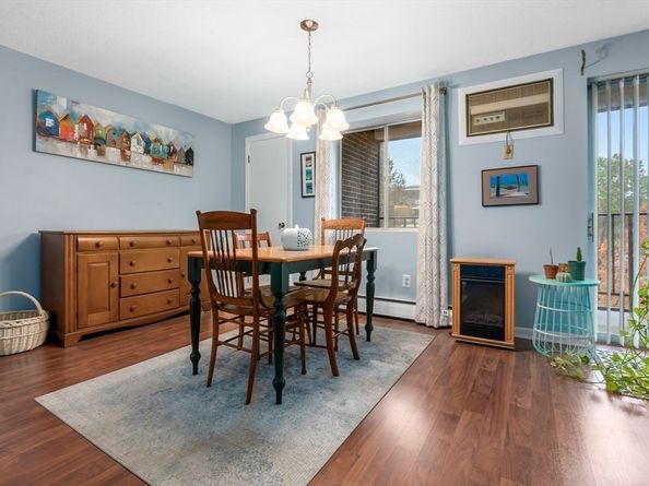 64 Main St 41B, Stoneham MA 02180