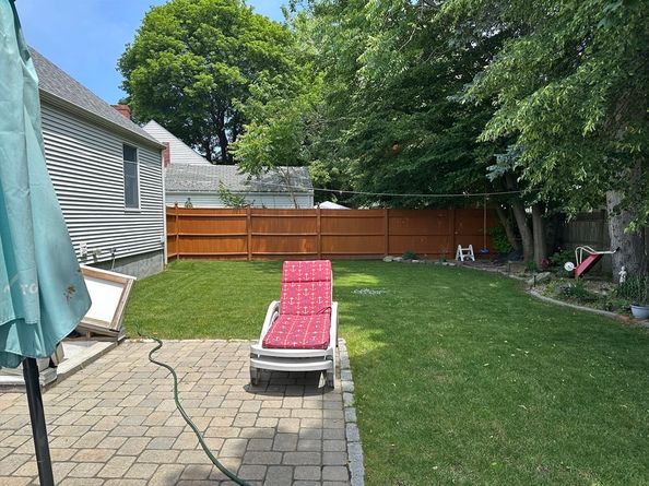 110 Holyoke St, Lynn MA 01905
