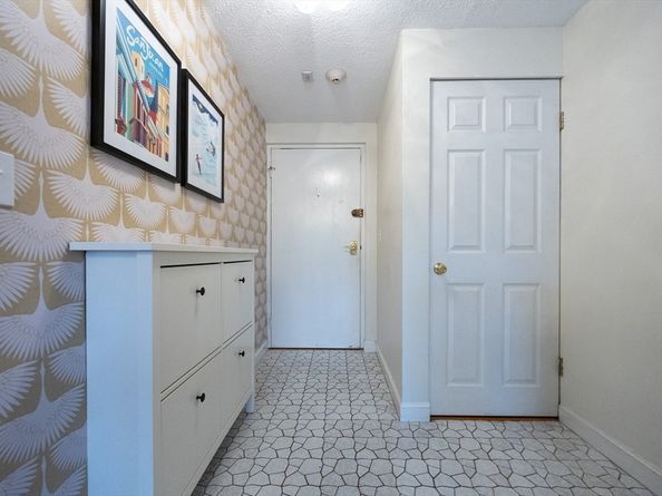 260 Tremont St 7, Melrose MA 02176