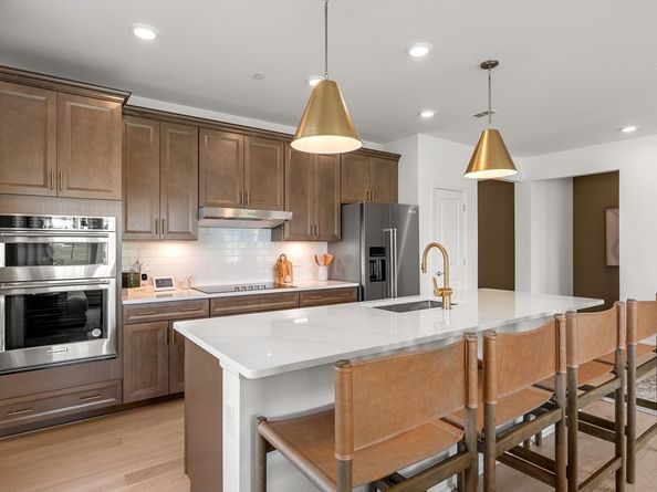 320 Martins Landing 2307, North Reading MA 01864