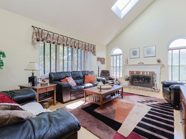 256 Robert Road, Marlborough MA 01752