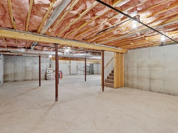 121 Cortland Drive, North Andover MA 01845