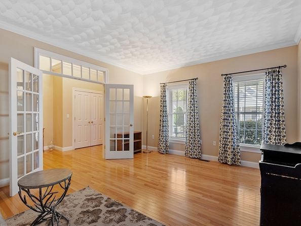 121 Cortland Drive, North Andover MA 01845