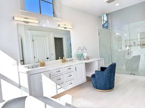 18 Sprague Rd, Wellesley MA 02481