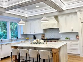 18 Sprague Rd, Wellesley MA 02481
