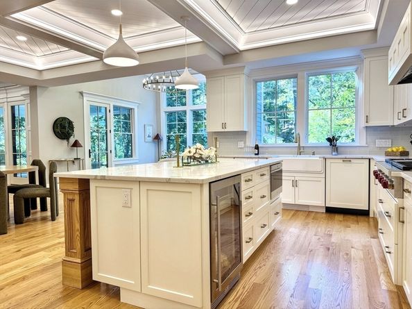 18 Sprague Rd, Wellesley MA 02481