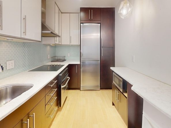 4 Charlesgate East 107, Boston MA 02115
