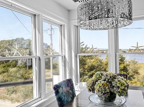 11 Cove St, Mattapoisett MA 02739