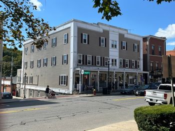 65 Main St