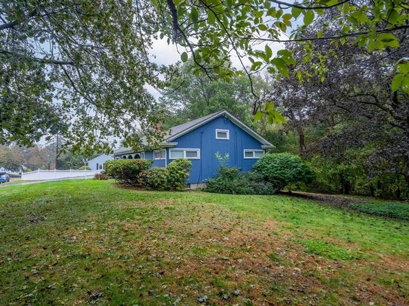 97 Parkton Ave, Worcester MA 01605